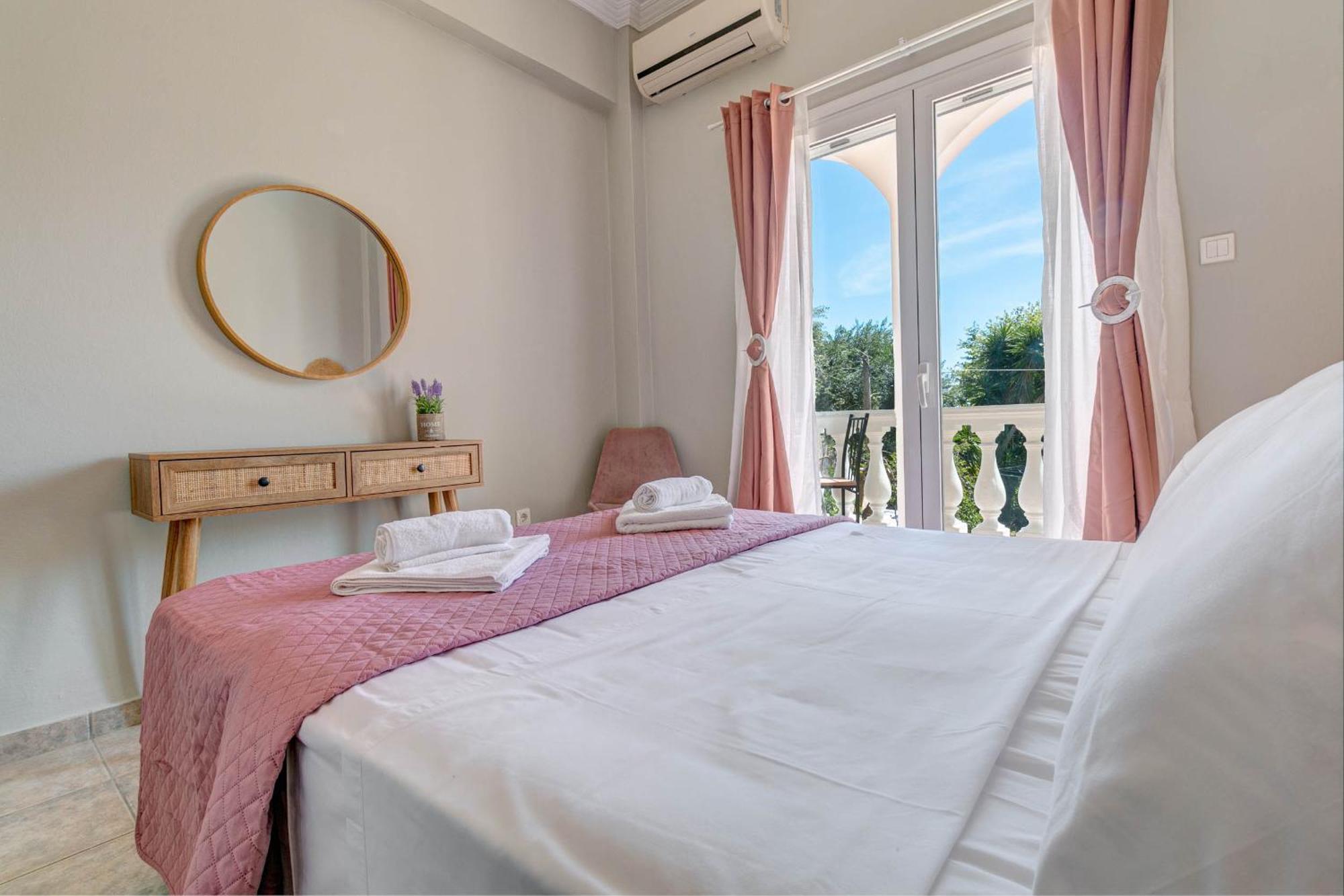 Tramonto Beach Apartment Ipsos Luaran gambar